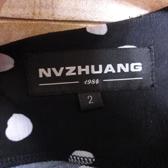 Nvzhuang Short-Sleeve Top - Size 2 - Picture 3 of 3